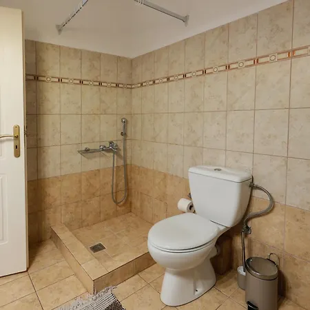 Nikos And Vicky's House بيت للعطل *